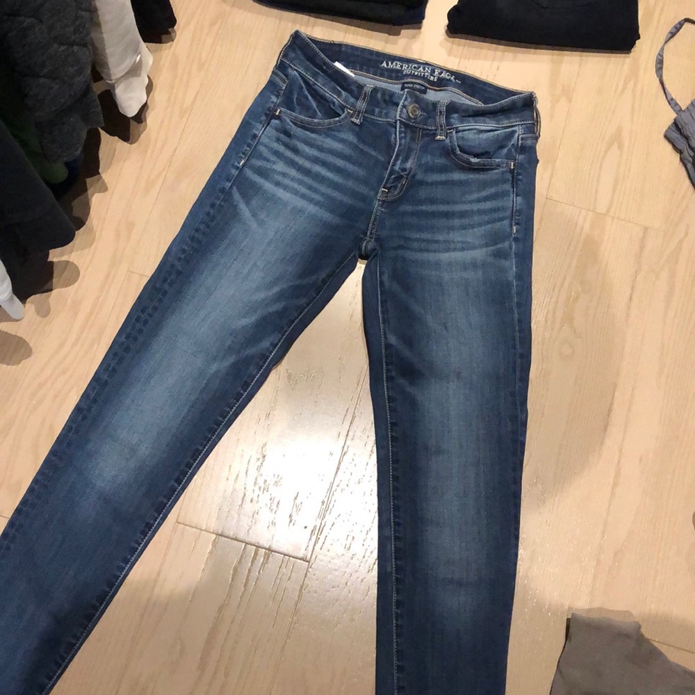 American Eagle super stretch skinny jeans